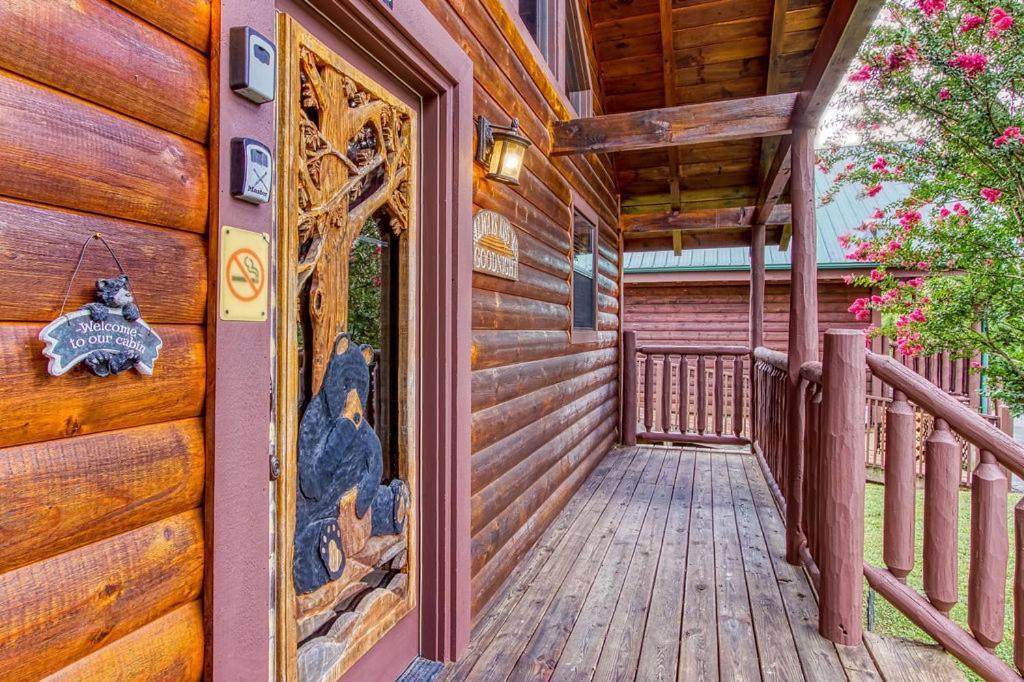 Always Kiss Me Goodnight- Hot Tub, You Get 1089 Of Free Area Attraction Tickets For Each Paid Day! Pigeon Forge Exterior foto